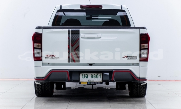 Buy Used Isuzu D-Max White Car in Bangkok in Bangkok Buy Used Isuzu D-Max White Car in Bangkok in Bangkok