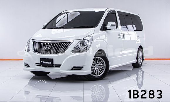 Buy Used Hyundai Grand Starex White Car in Bangkok in Bangkok