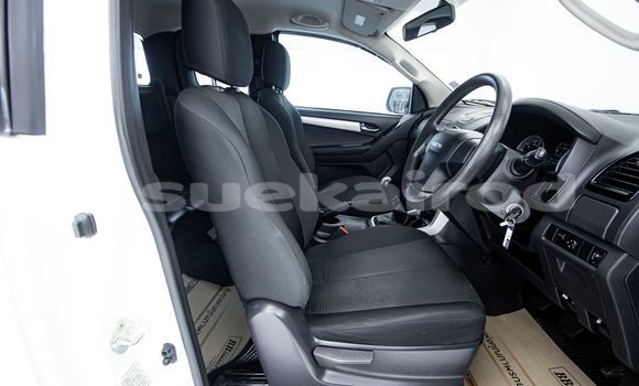 ซื้อ รถมือสอง Isuzu D-Max ขาว รถยนต์ ใน %{เมือง} ใน กรุงเทพมหานคร ซื้อ รถมือสอง Isuzu D-Max ขาว รถยนต์ ใน %{เมือง} ใน กรุงเทพมหานคร