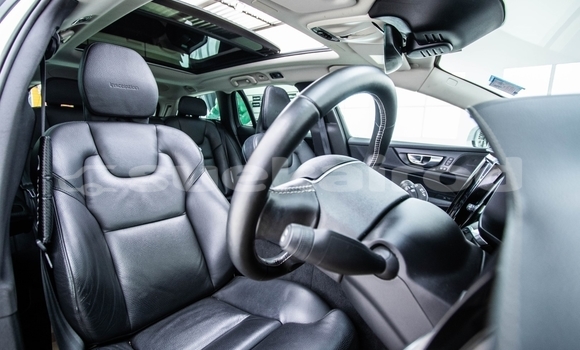 Buy Used Volvo V60 White Car in Bangkok in Bangkok Buy Used Volvo V60 White Car in Bangkok in Bangkok