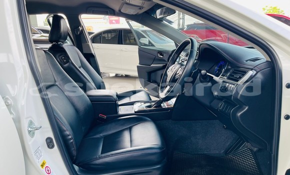 Buy Used Toyota Camry White Car in Bangkok in Bangkok Buy Used Toyota Camry White Car in Bangkok in Bangkok