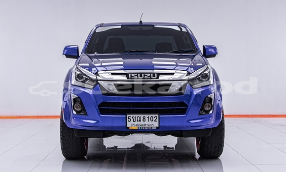 Buy Used Isuzu D-Max Blue Car in Bangkok in Bangkok