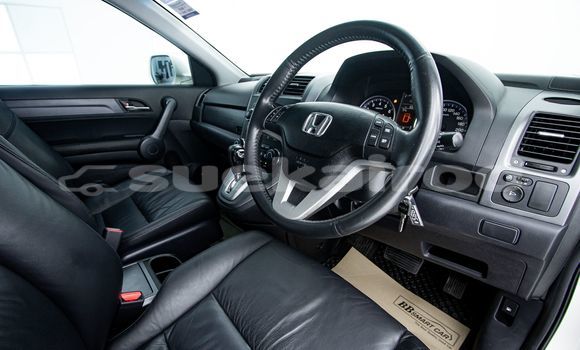 Buy Used Honda CR-V White Car in Bangkok in Bangkok Buy Used Honda CR-V White Car in Bangkok in Bangkok