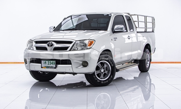 Buy Used Toyota Hiluxe VIGO Other Car in Bangkok in Bangkok Buy Used Toyota Hiluxe VIGO Other Car in Bangkok in Bangkok