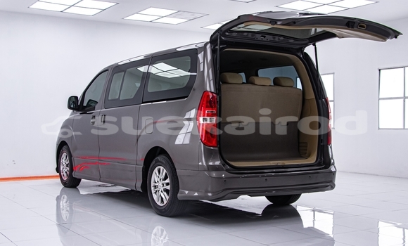 ซื้อ รถมือสอง Hyundai H1 สีน้ำตาล รถยนต์ ใน %{เมือง} ใน กรุงเทพมหานคร ซื้อ รถมือสอง Hyundai H1 สีน้ำตาล รถยนต์ ใน %{เมือง} ใน กรุงเทพมหานคร