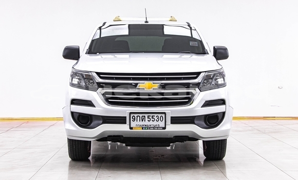 Buy Used Chevrolet Corolado White Car in Bangkok in Bangkok