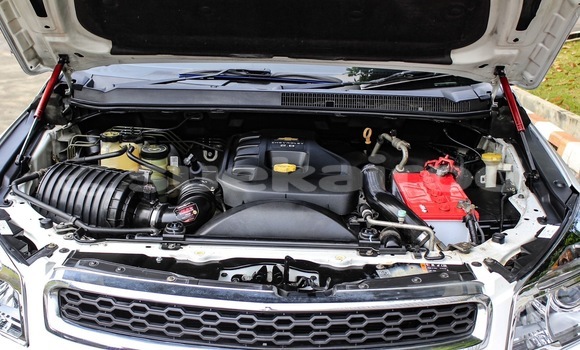 Buy Used Chevrolet TrailBlazer White Car in Bangkok in Bangkok Buy Used Chevrolet TrailBlazer White Car in Bangkok in Bangkok