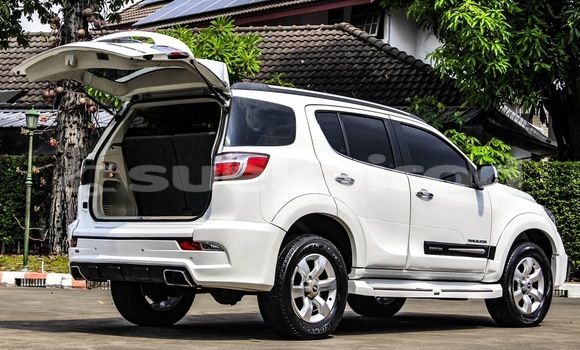 Buy Used Chevrolet TrailBlazer White Car in Bangkok in Bangkok Buy Used Chevrolet TrailBlazer White Car in Bangkok in Bangkok