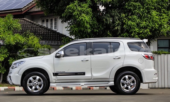 Buy Used Chevrolet TrailBlazer White Car in Bangkok in Bangkok Buy Used Chevrolet TrailBlazer White Car in Bangkok in Bangkok