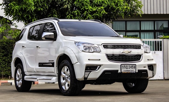 Buy Used Chevrolet TrailBlazer White Car in Bangkok in Bangkok Buy Used Chevrolet TrailBlazer White Car in Bangkok in Bangkok