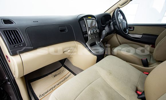 Buy Used Hyundai H1 Brown Car in Bangkok in Bangkok Buy Used Hyundai H1 Brown Car in Bangkok in Bangkok