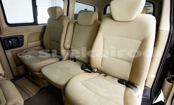 Buy Used Hyundai H1 Brown Car in Bangkok in Bangkok Buy Used Hyundai H1 Brown Car in Bangkok in Bangkok