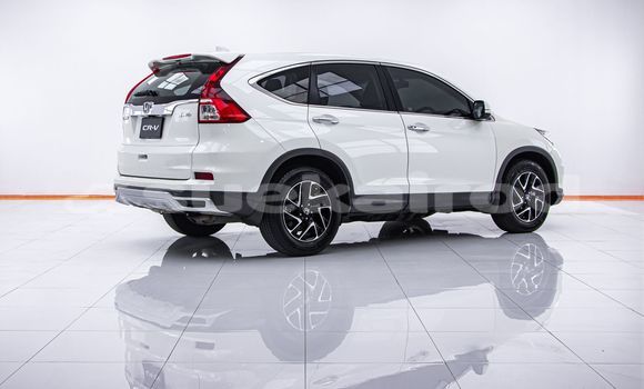 Buy Used Honda CR-V White Car in Bangkok in Bangkok Buy Used Honda CR-V White Car in Bangkok in Bangkok