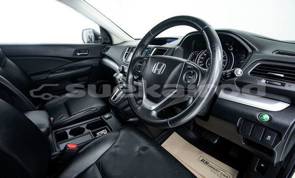 Buy Used Honda CR-V White Car in Bangkok in Bangkok Buy Used Honda CR-V White Car in Bangkok in Bangkok