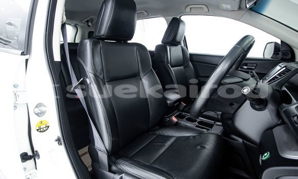 Buy Used Honda CR-V White Car in Bangkok in Bangkok Buy Used Honda CR-V White Car in Bangkok in Bangkok