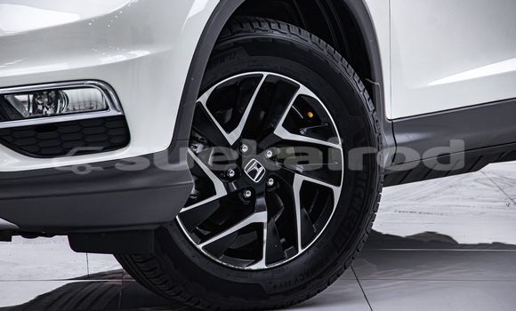 Buy Used Honda CR-V White Car in Bangkok in Bangkok Buy Used Honda CR-V White Car in Bangkok in Bangkok