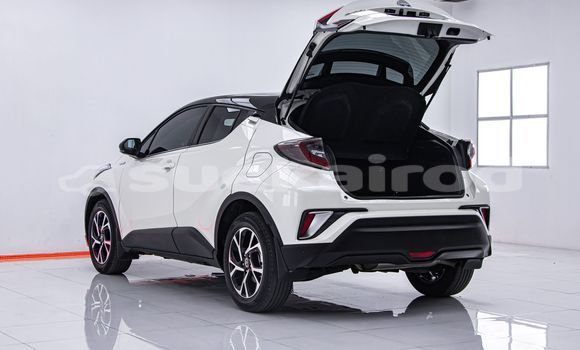 Buy Used Toyota C-HR White Car in Bangkok in Bangkok Buy Used Toyota C-HR White Car in Bangkok in Bangkok
