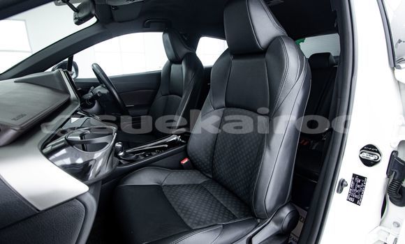 Buy Used Toyota C-HR White Car in Bangkok in Bangkok Buy Used Toyota C-HR White Car in Bangkok in Bangkok