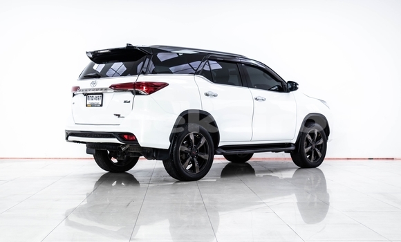 ซื้อ รถมือสอง Toyota Fortuner ขาว รถยนต์ ใน %{เมือง} ใน กรุงเทพมหานคร ซื้อ รถมือสอง Toyota Fortuner ขาว รถยนต์ ใน %{เมือง} ใน กรุงเทพมหานคร