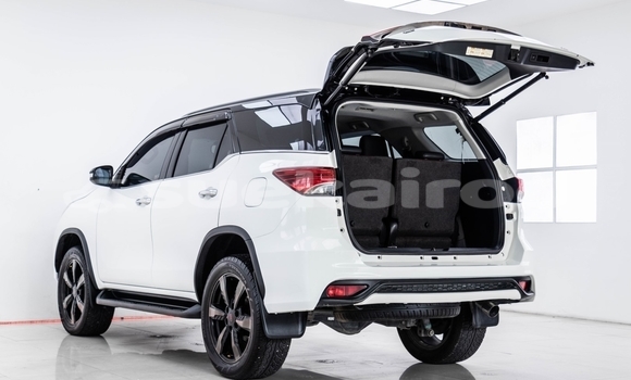 ซื้อ รถมือสอง Toyota Fortuner ขาว รถยนต์ ใน %{เมือง} ใน กรุงเทพมหานคร ซื้อ รถมือสอง Toyota Fortuner ขาว รถยนต์ ใน %{เมือง} ใน กรุงเทพมหานคร