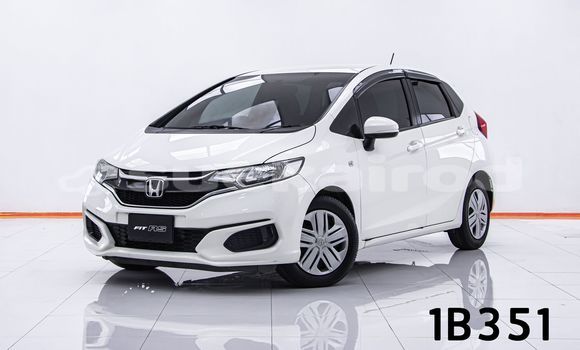 Buy Used Honda Jazz White Car in Bangkok in Bangkok Buy Used Honda Jazz White Car in Bangkok in Bangkok
