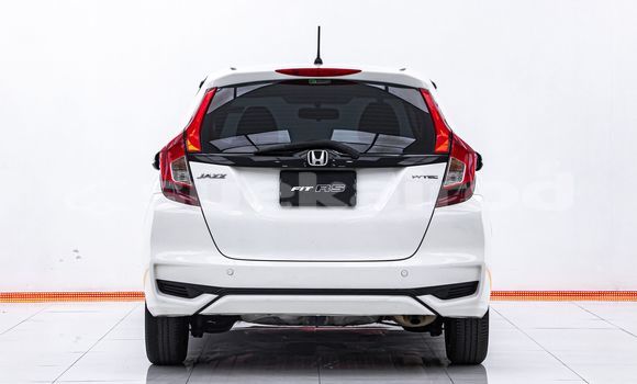 Buy Used Honda Jazz White Car in Bangkok in Bangkok Buy Used Honda Jazz White Car in Bangkok in Bangkok