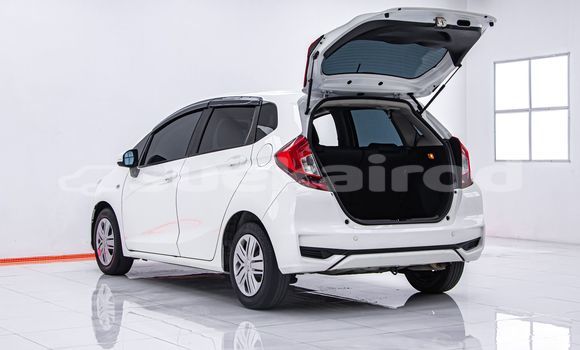Buy Used Honda Jazz White Car in Bangkok in Bangkok Buy Used Honda Jazz White Car in Bangkok in Bangkok