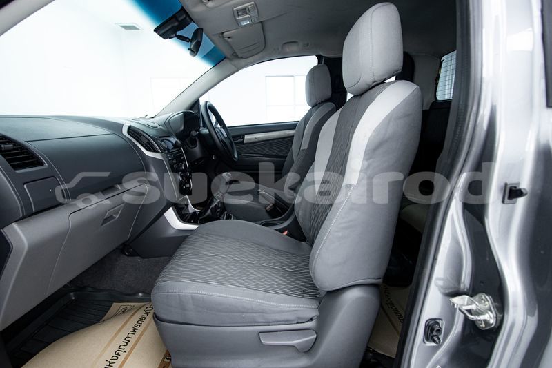 Big with watermark chevrolet colorado bangkok bangkok 70287