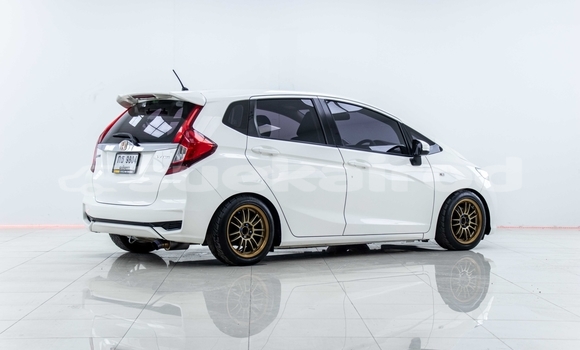 ซื้อ รถมือสอง Honda Jazz ขาว รถยนต์ ใน %{เมือง} ใน กรุงเทพมหานคร ซื้อ รถมือสอง Honda Jazz ขาว รถยนต์ ใน %{เมือง} ใน กรุงเทพมหานคร