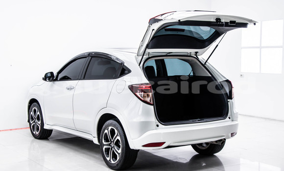 ซื้อ รถมือสอง Honda HR-V ขาว รถยนต์ ใน %{เมือง} ใน กรุงเทพมหานคร ซื้อ รถมือสอง Honda HR-V ขาว รถยนต์ ใน %{เมือง} ใน กรุงเทพมหานคร