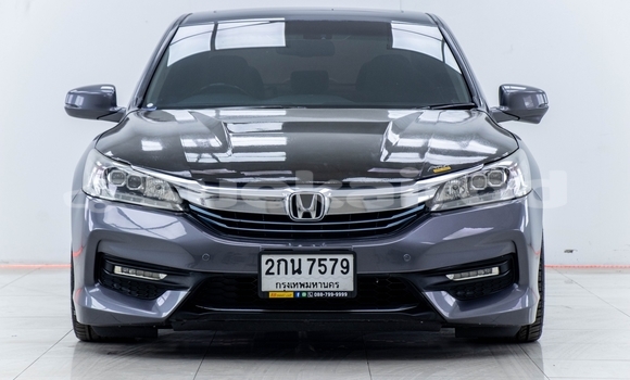 ซื้อ รถมือสอง Honda Accord อื่น ๆ รถยนต์ ใน %{เมือง} ใน กรุงเทพมหานคร