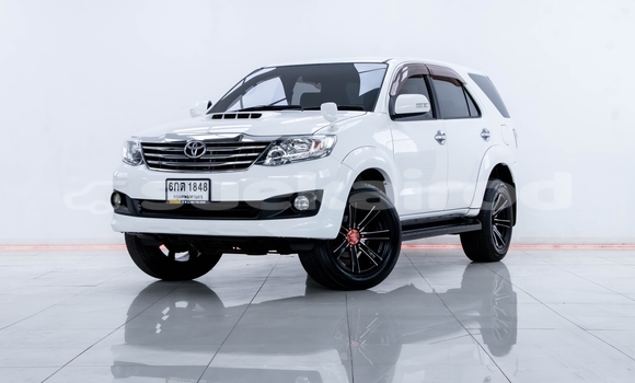 ซื้อ รถมือสอง Toyota Fortuner ขาว รถยนต์ ใน %{เมือง} ใน กรุงเทพมหานคร ซื้อ รถมือสอง Toyota Fortuner ขาว รถยนต์ ใน %{เมือง} ใน กรุงเทพมหานคร
