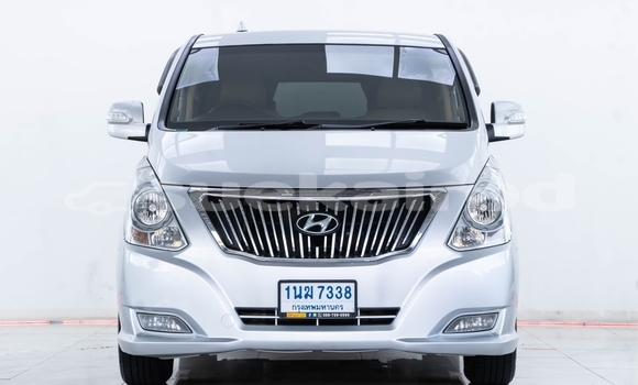 Buy Used Hyundai H1 Other Car in Bangkok in Bangkok