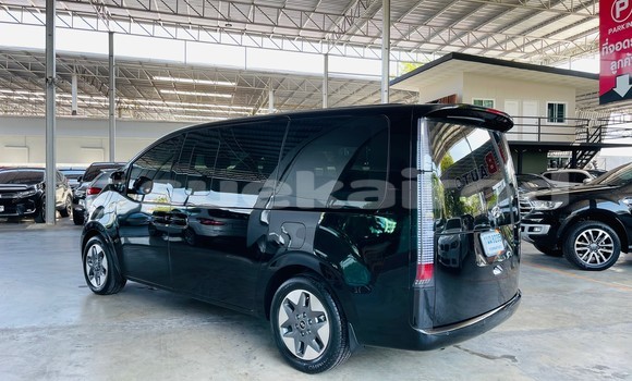 Buy Used Hyundai Starex Black Car in Bangkok in Bangkok Buy Used Hyundai Starex Black Car in Bangkok in Bangkok