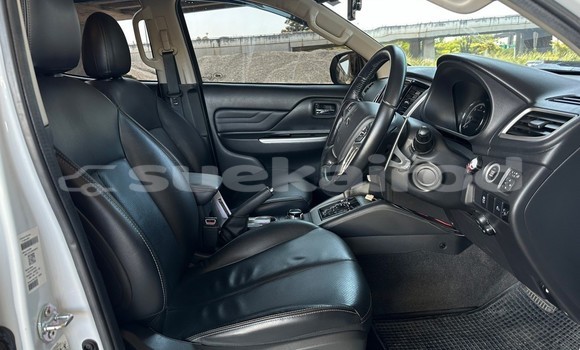 Buy Used Mitsubishi Triton White Car in Bangkok in Bangkok Buy Used Mitsubishi Triton White Car in Bangkok in Bangkok