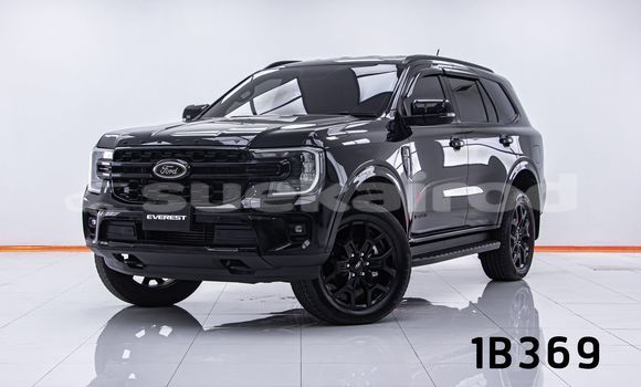 Buy Used Ford Everest Black Car in Bangkok in Bangkok