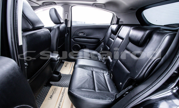 ซื้อ รถมือสอง Honda HR-V สีดำ รถยนต์ ใน %{เมือง} ใน กรุงเทพมหานคร ซื้อ รถมือสอง Honda HR-V สีดำ รถยนต์ ใน %{เมือง} ใน กรุงเทพมหานคร