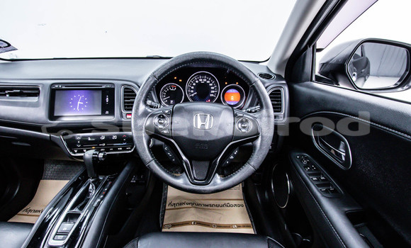 ซื้อ รถมือสอง Honda HR-V สีดำ รถยนต์ ใน %{เมือง} ใน กรุงเทพมหานคร ซื้อ รถมือสอง Honda HR-V สีดำ รถยนต์ ใน %{เมือง} ใน กรุงเทพมหานคร