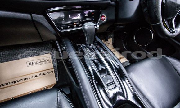 ซื้อ รถมือสอง Honda HR-V สีดำ รถยนต์ ใน %{เมือง} ใน กรุงเทพมหานคร ซื้อ รถมือสอง Honda HR-V สีดำ รถยนต์ ใน %{เมือง} ใน กรุงเทพมหานคร