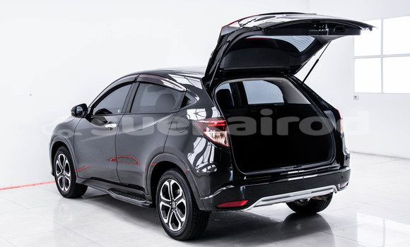 ซื้อ รถมือสอง Honda HR-V สีดำ รถยนต์ ใน %{เมือง} ใน กรุงเทพมหานคร ซื้อ รถมือสอง Honda HR-V สีดำ รถยนต์ ใน %{เมือง} ใน กรุงเทพมหานคร