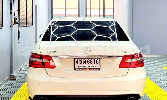 ซื้อ รถมือสอง Mercedes‒Benz E–Class ขาว รถยนต์ ใน %{เมือง} ใน กรุงเทพมหานคร ซื้อ รถมือสอง Mercedes‒Benz E–Class ขาว รถยนต์ ใน %{เมือง} ใน กรุงเทพมหานคร
