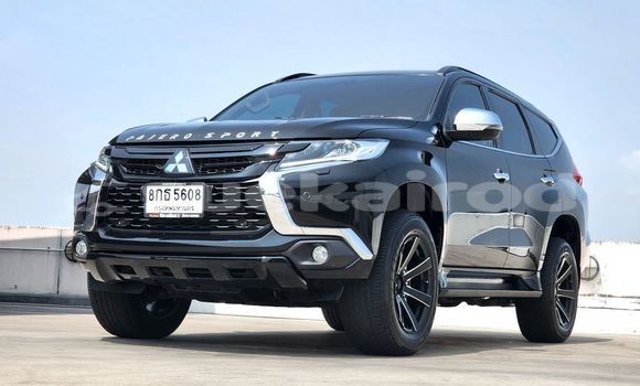 ซื้อ รถมือสอง Mitsubishi Pajero สีดำ รถยนต์ ใน %{เมือง} ใน กรุงเทพมหานคร