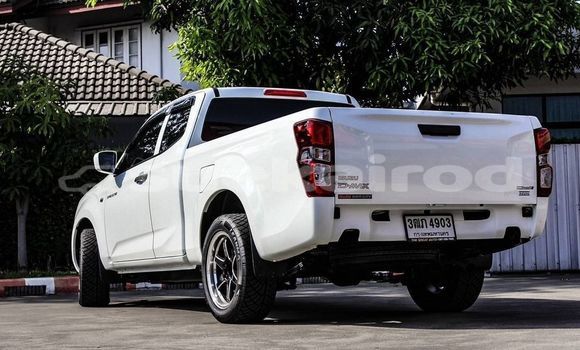 Buy Used Isuzu D-Max White Car in Bangkok in Bangkok Buy Used Isuzu D-Max White Car in Bangkok in Bangkok