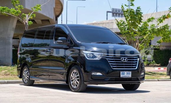 ซื้อ รถมือสอง Hyundai H1 สีดำ รถยนต์ ใน %{เมือง} ใน กรุงเทพมหานคร