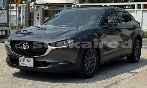 ซื้อ รถมือสอง Mazda CX-3 สีดำ รถยนต์ ใน %{เมือง} ใน กรุงเทพมหานคร