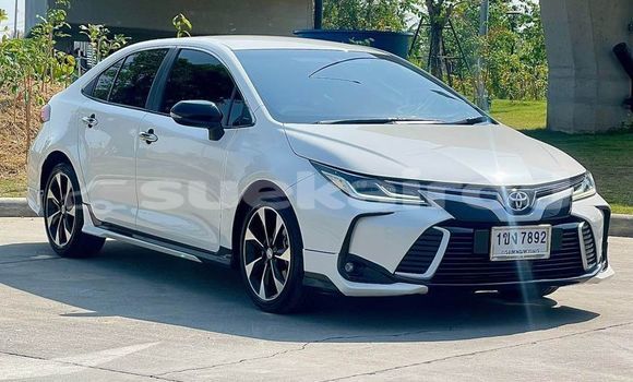 ซื้อ รถมือสอง Toyota Corolla ขาว รถยนต์ ใน %{เมือง} ใน กรุงเทพมหานคร