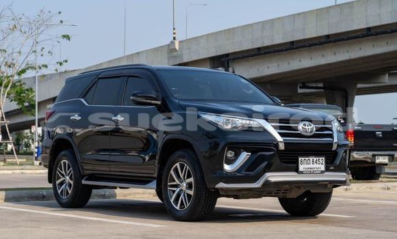 ซื้อ รถมือสอง Toyota Fortuner สีดำ รถยนต์ ใน %{เมือง} ใน กรุงเทพมหานคร