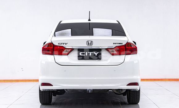 ซื้อ รถมือสอง Honda City ขาว รถยนต์ ใน %{เมือง} ใน กรุงเทพมหานคร ซื้อ รถมือสอง Honda City ขาว รถยนต์ ใน %{เมือง} ใน กรุงเทพมหานคร