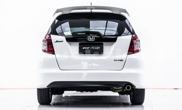 Buy Used Honda Jazz White Car in Bangkok in Bangkok Buy Used Honda Jazz White Car in Bangkok in Bangkok