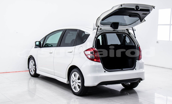 Buy Used Honda Jazz White Car in Bangkok in Bangkok Buy Used Honda Jazz White Car in Bangkok in Bangkok